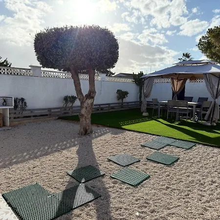 Casa La Zenia Rosa Ferienhaus Dehesa de Campoamor (Orihuela Costa)